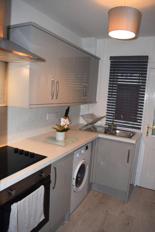 Kelpies Serviced Apartments- Cromwell Apt - Bed and Breakfast Falkirk