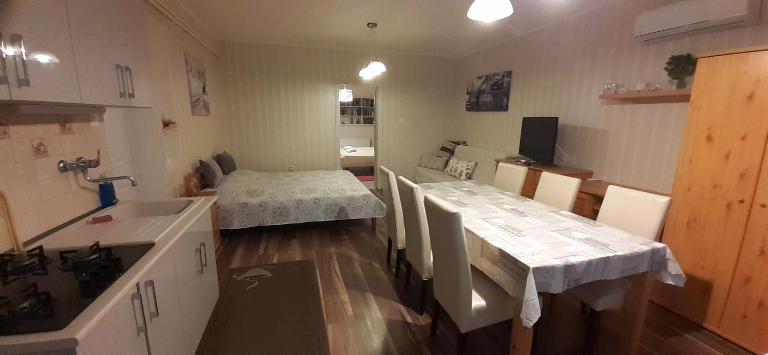 Oázis Apartmanház - B&B Hajdúszoboszló