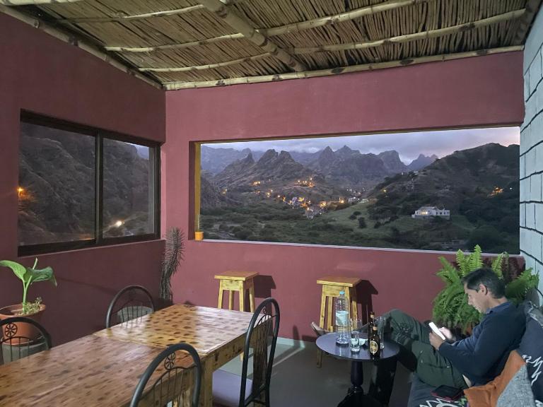 Casa Familiar Pôr do Sol - Bed and Breakfast Ribeira Grande