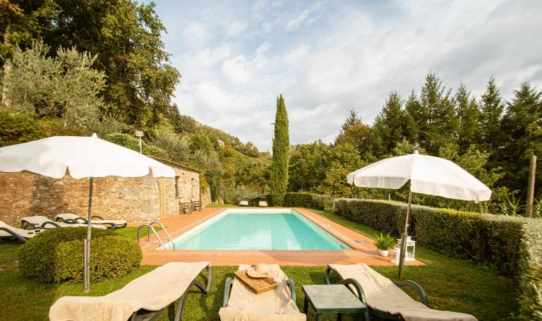 Casetta di Butia, Glicine Apartment - B&B Borgo a Mozzano