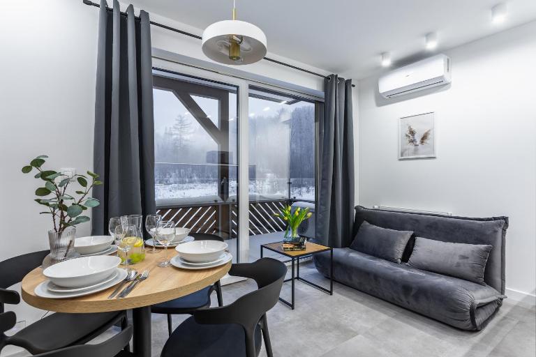Z Widokiem Apartamenty Świerkowe 10 - z pięknym widokiem na góry - Chambres d'hôtes Szklarska Poręba