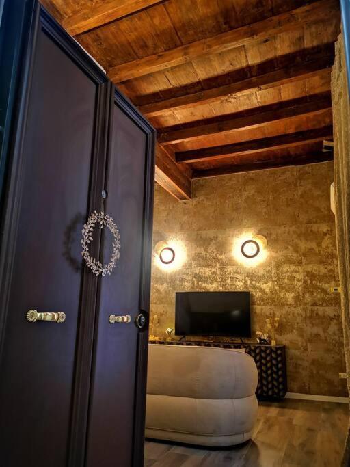 DeChiari21 Boutique Home - Ferienwohnung Bologna