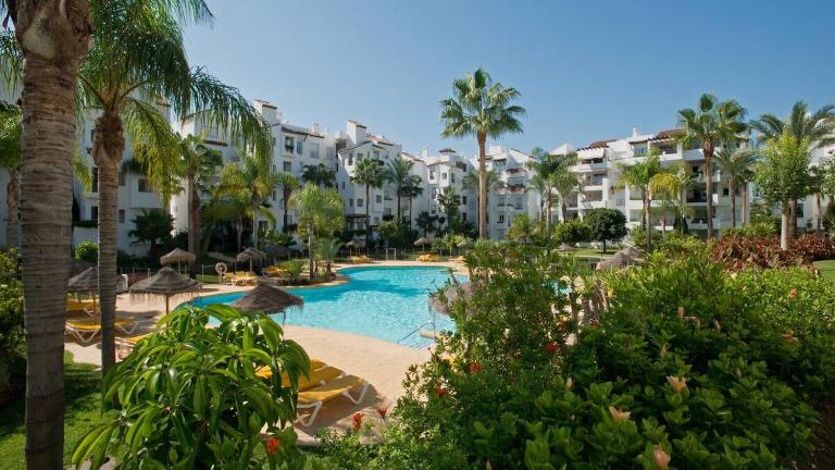 Costalita on the Beach - 3 bedroom cosy apartment - Ferienwohnung Estepona