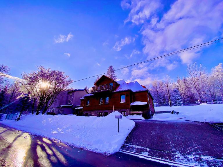 Leonardo Guesthouse - B&B Świeradów-Zdrój