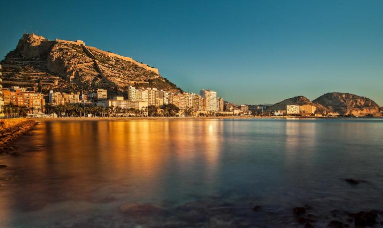 Apartment with Terrace and Sea View - B&B Alicante