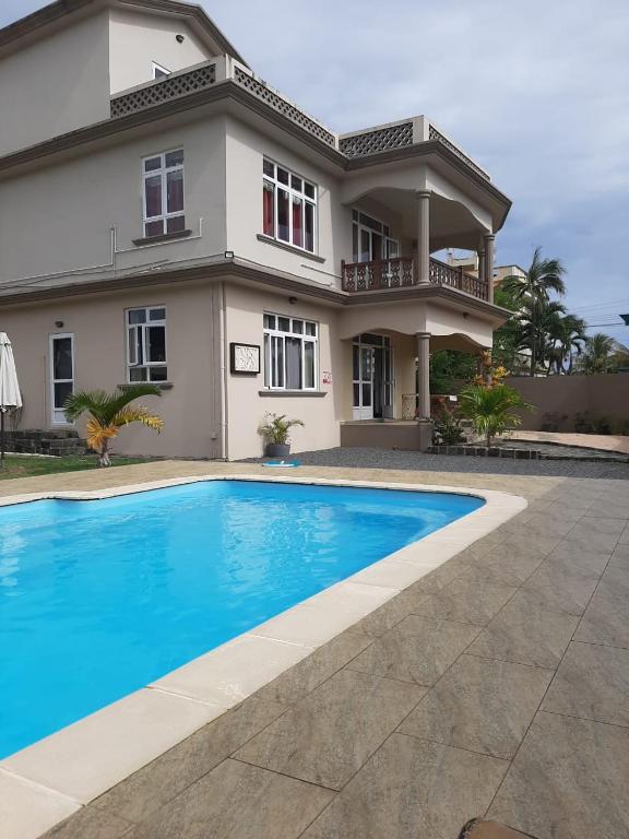 Villa Jehan Tourist Residence - Bed and Breakfast Souillac
