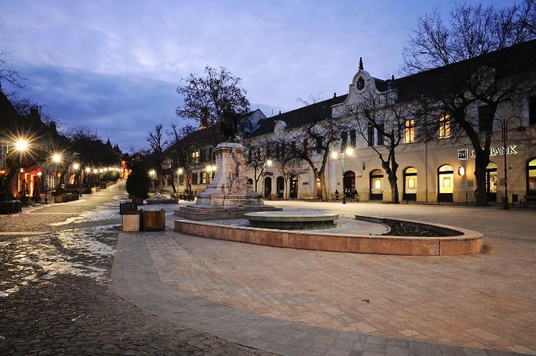Szekszárd Szálló - B&B Szekszárd