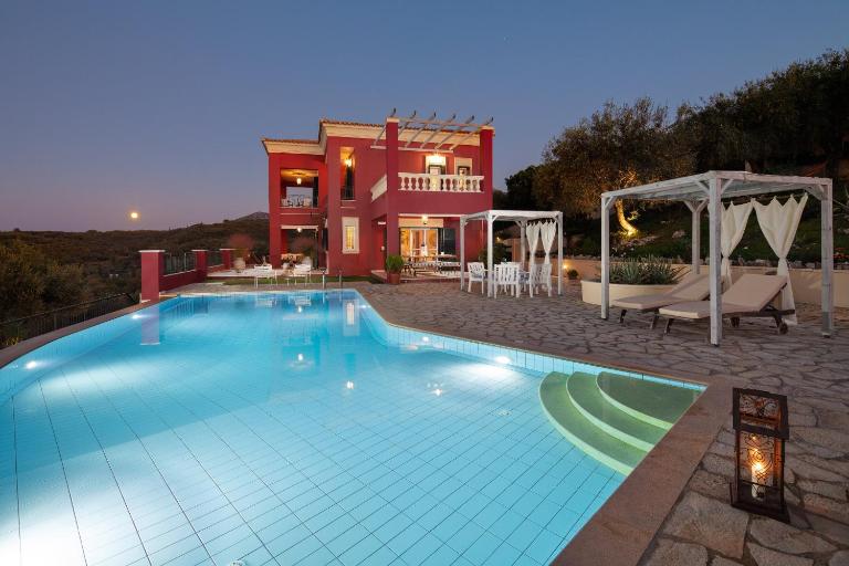 Red Queen - Bed and Breakfast Sfakerá