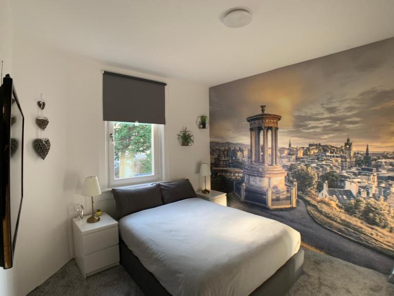 Maria- Bright and Modern City Center Apartment . - Bed and Breakfast Edinburgh