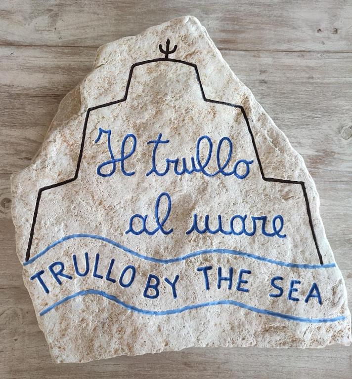 Il Trullo al Mare -Trullo by the sea- Pool & Beach - Chambres d'hôtes Molfetta