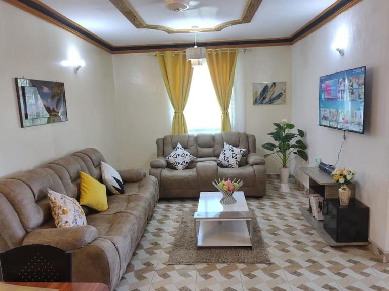 Homely,Stylish Nyali 2BR Suite w/ Hot Shower WIFI - B&B Mombasa