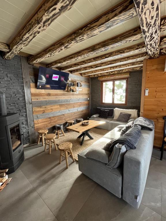 Chalet Les Sapins sauna au pied des pistes - B&B La Bresse