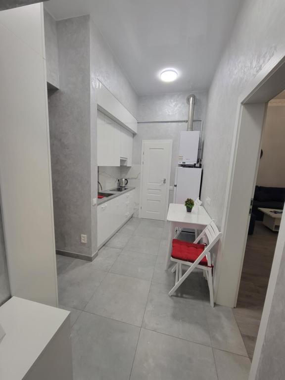 Warm & cozy apartment in the heart of historical Lviv - Ferienwohnung Lwiw