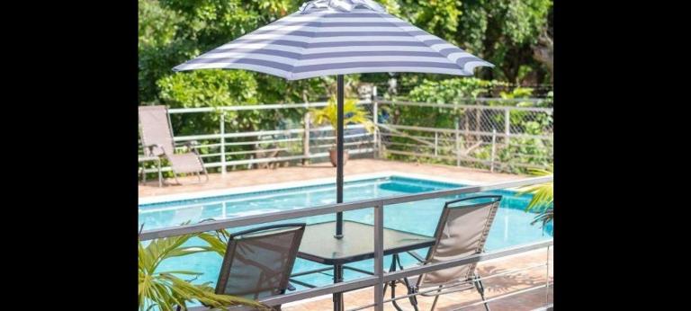 Hills Royale Villa -Ironshore Montego Bay - Bed and Breakfast Montego Bay