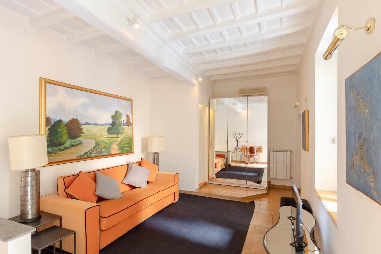 Cozy apartment with private garden at SpanishSteps - Chambres d'hôtes Rome