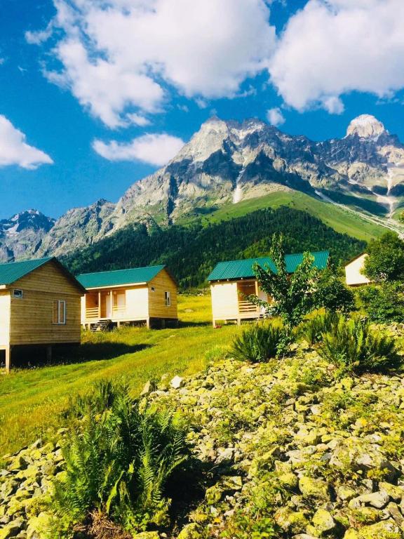Ushba Cottages - B&B Mazeri