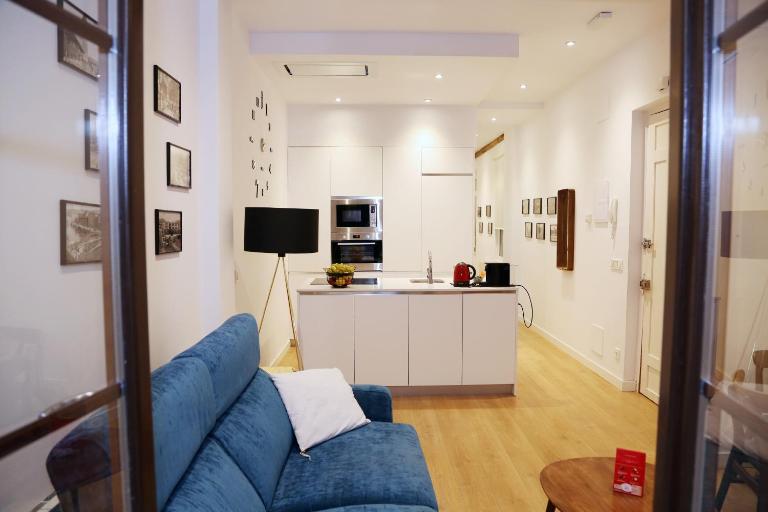 Piso Moderno a 2 minutos del Casco Viejo con Parking Gratis - Ferienwohnung Bilbao