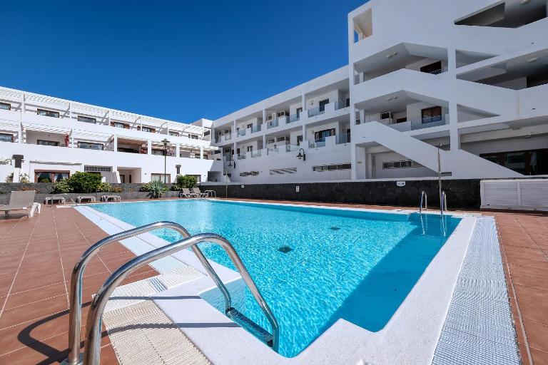 Casa Elin - Shared Pool By Lanzarote Vacation Homes - Chambres d'hôtes Costa Teguise