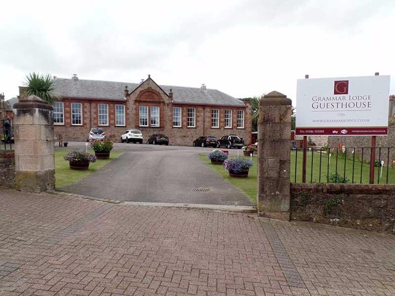 Grammar Lodge Guest House - Ferienwohnung Campbeltown