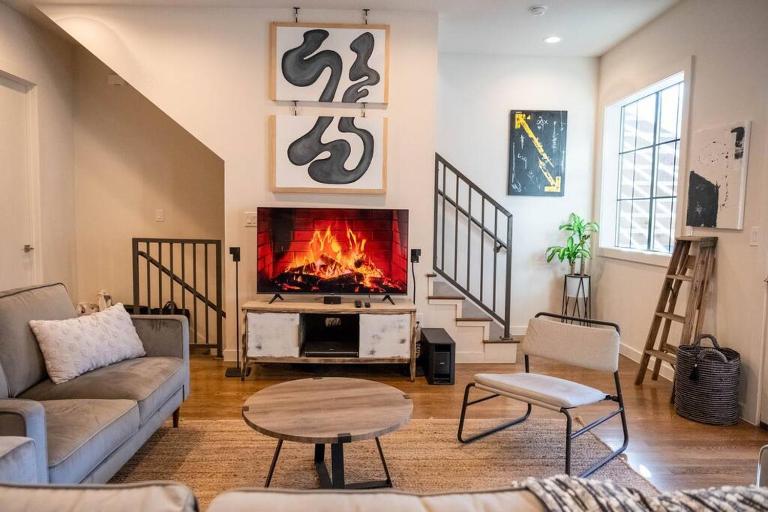 Cozy Townhouse near The Pearl & Riverwalk - B&B San Antonio