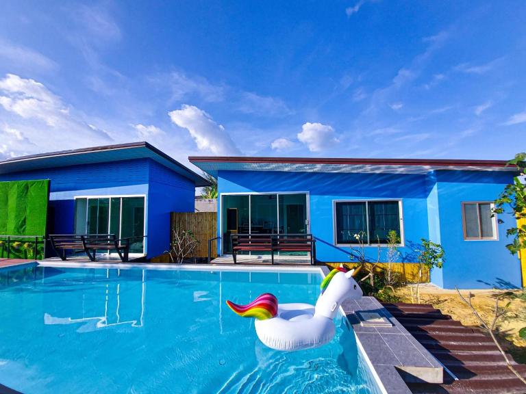 RadHut - B&B Chalong