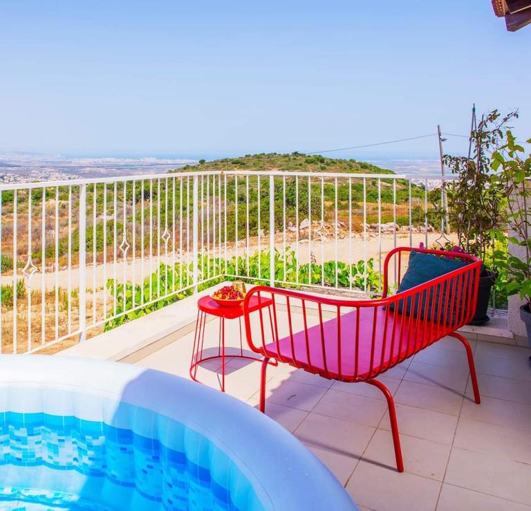 מול הים - Bed and Breakfast Moreshet