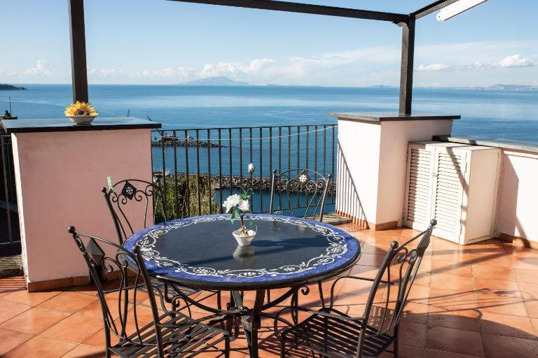 Coral Blue Apartment - Chambres d'hôtes Piano di Sorrento