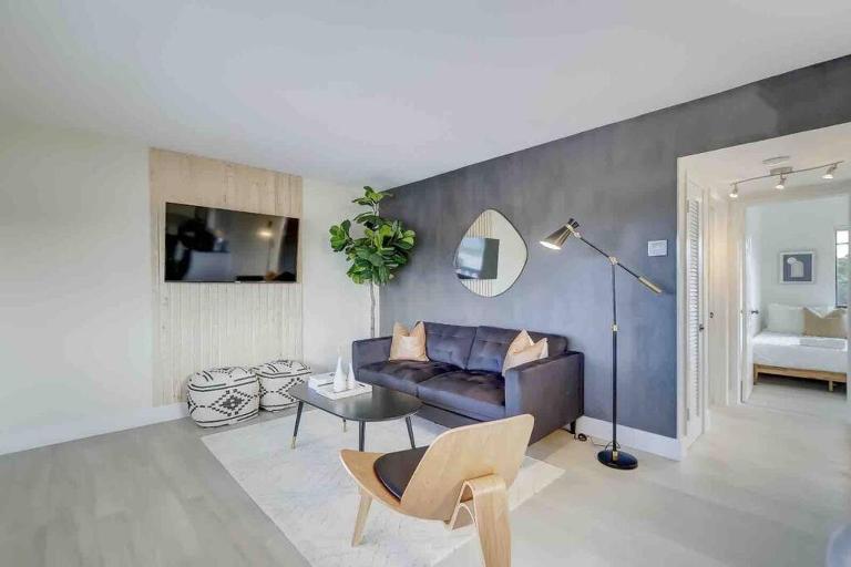 Modern & Beachy-Rlx space for 6ppl - B&B Fort Lauderdale