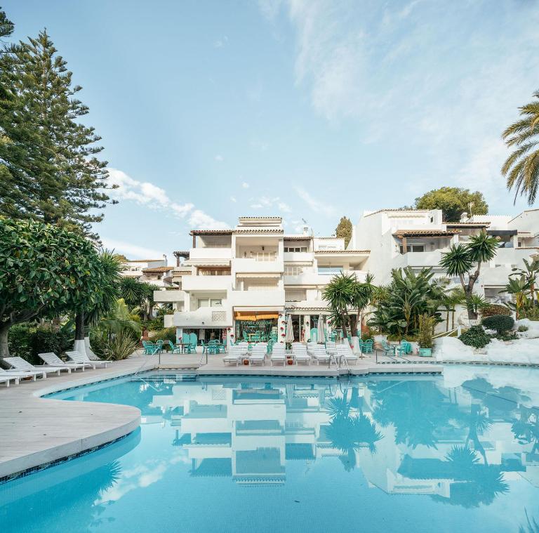 Puente Romano Beach Suites - private apartaments - Chambres d'hôtes Marbella