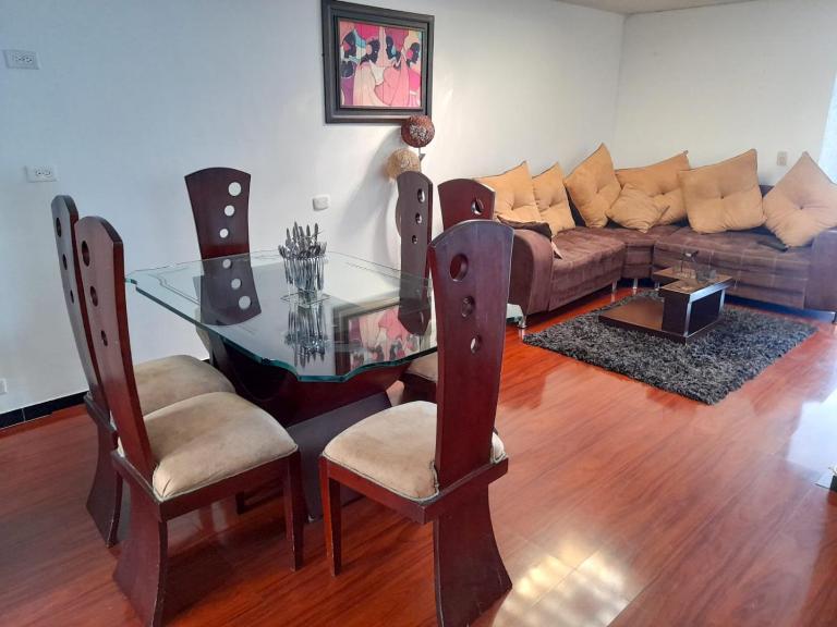 Apartamento Amplio, 3H cerca al Aeropuerto, y CAS, visa - Ferienwohnung Bogotá
