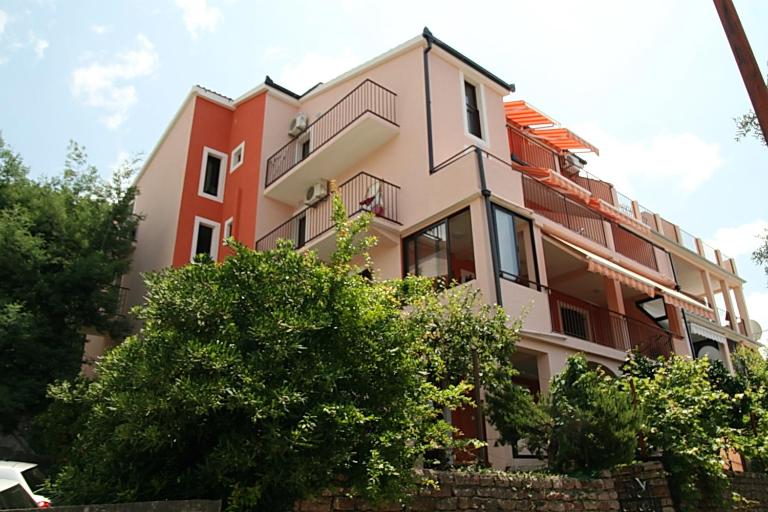 Apartmani Dalex - B&B Budua