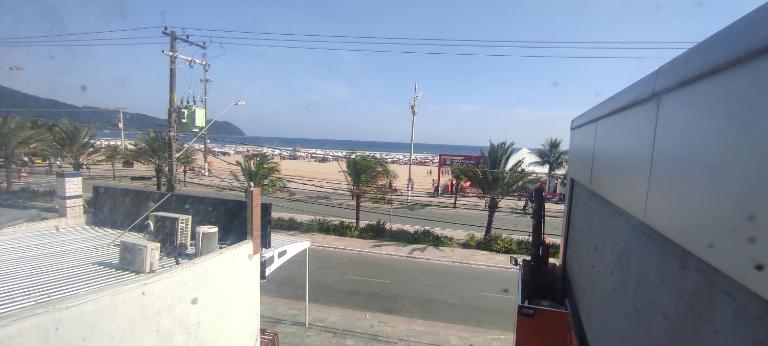 Pérola do Boqueirão melhor localização da PG vista ao mar pé na areia - B&B Praia Grande