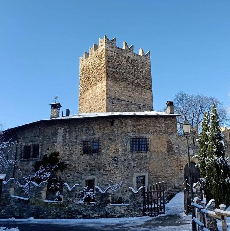 B&B La Tour de Villa - Chambres d'hôtes Aoste