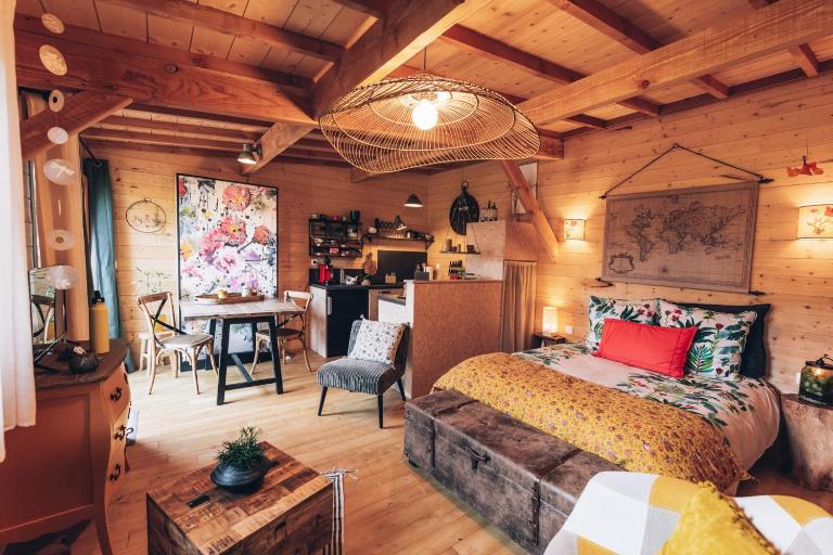 La cabane du bon chemin ,spa - Chambres d'hôtes Laval