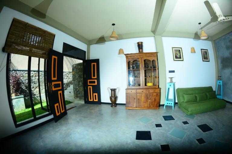 Sundaze Villa - B&B Goyambokka