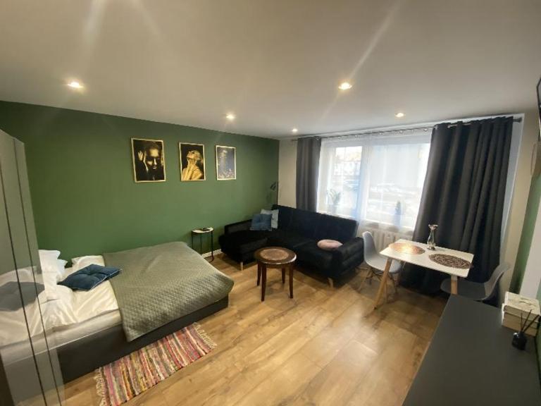Apartament Błogi Sen- komfortowy nocleg w sercu Bytomia - Ferienwohnung Beuthen