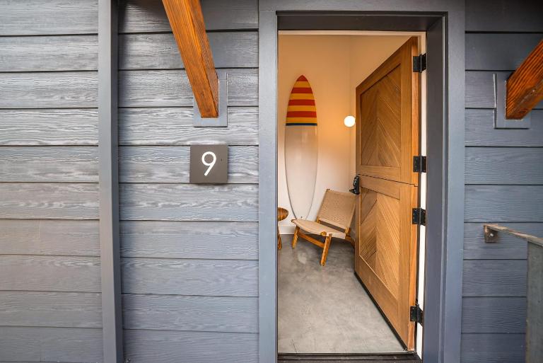 Longboard Studio includes King Bed and Kitchenette - B&B Stinson Beach