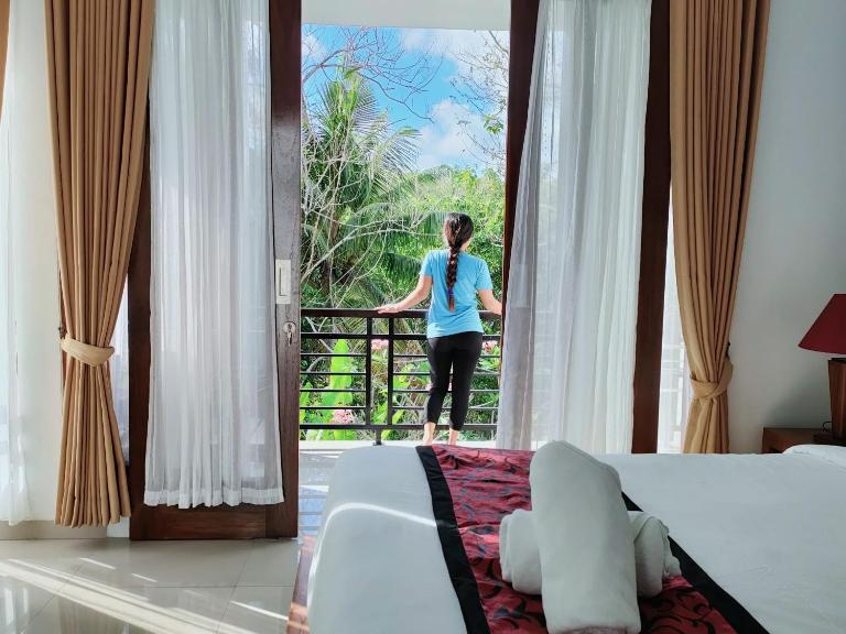 Lo Sari Bungalow - B&B Batununggal