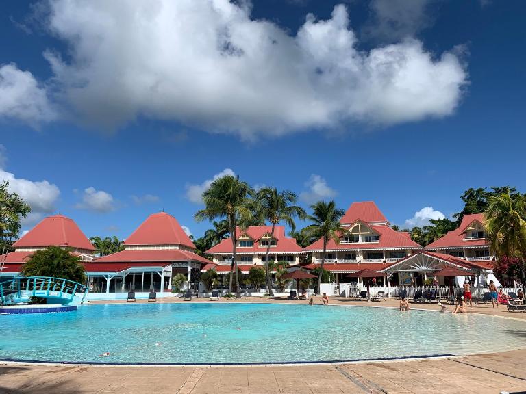 T3 LES PIEDS DANS L'EAU à ST ANNE - B&B Sainte-Anne