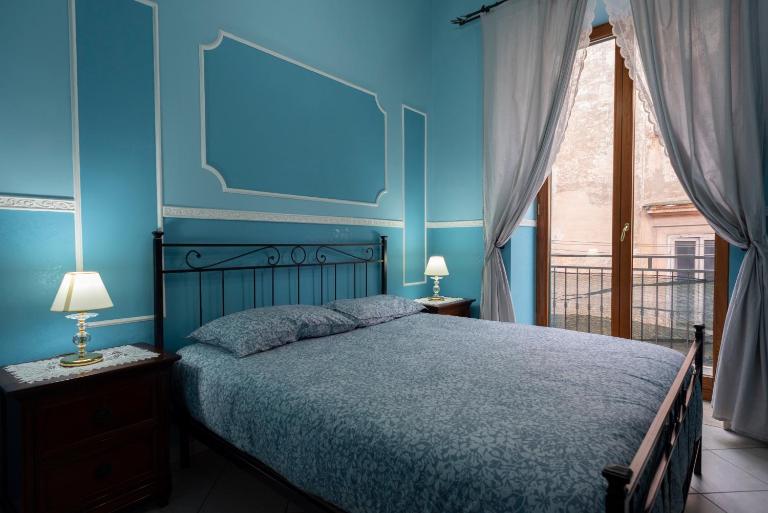 SpaccaNapoli Home - Ferienwohnung Neapel