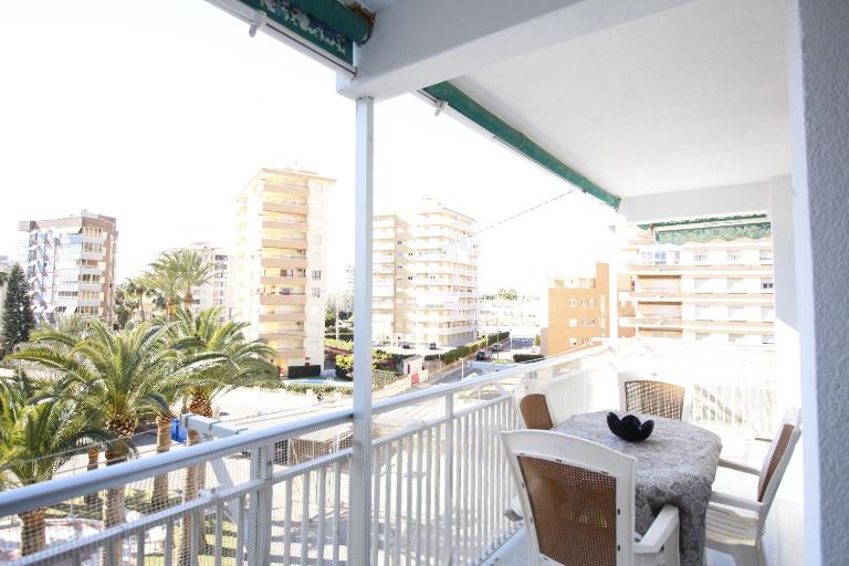 APARTAMENTO LAS OLAS Playa Muchavista - Bed and Breakfast Alicante