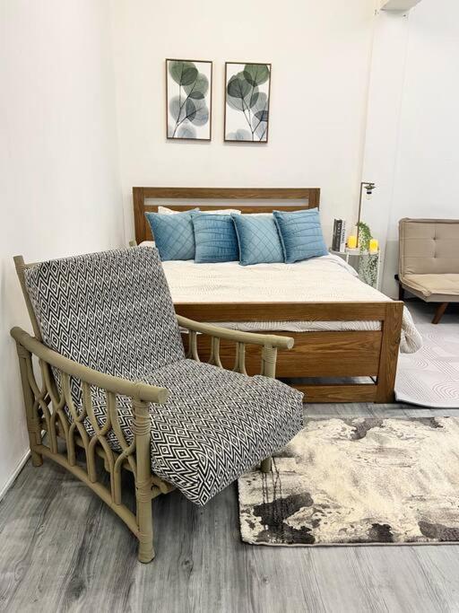 Roemah lily studio - B&B Tanah Rata
