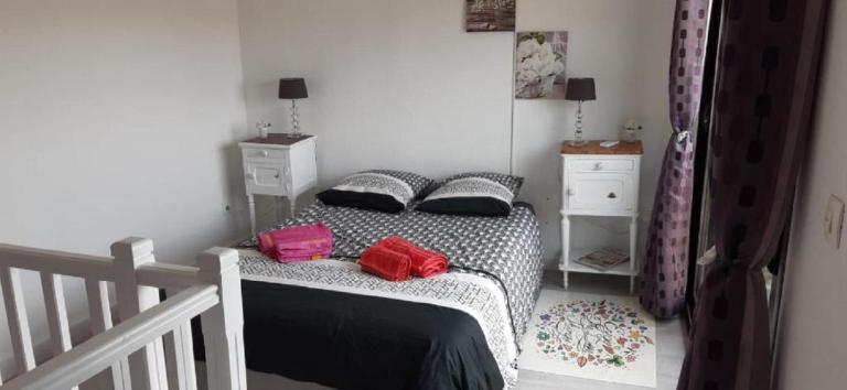 Duplex de charme avec terrasse au coeur du village - B&B Lorgues