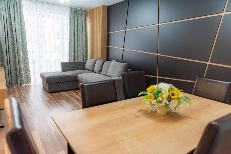 Pastel Apartments - B&B Braşov