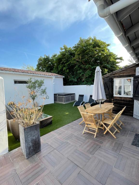 MAISONS DE VACANCES LES RÉTHAISES - Bed and Breakfast La Couarde-sur-Mer
