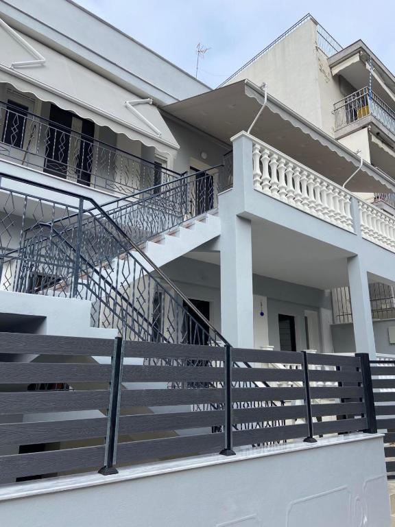 Ifos Apartments - B&B Thessaloniki