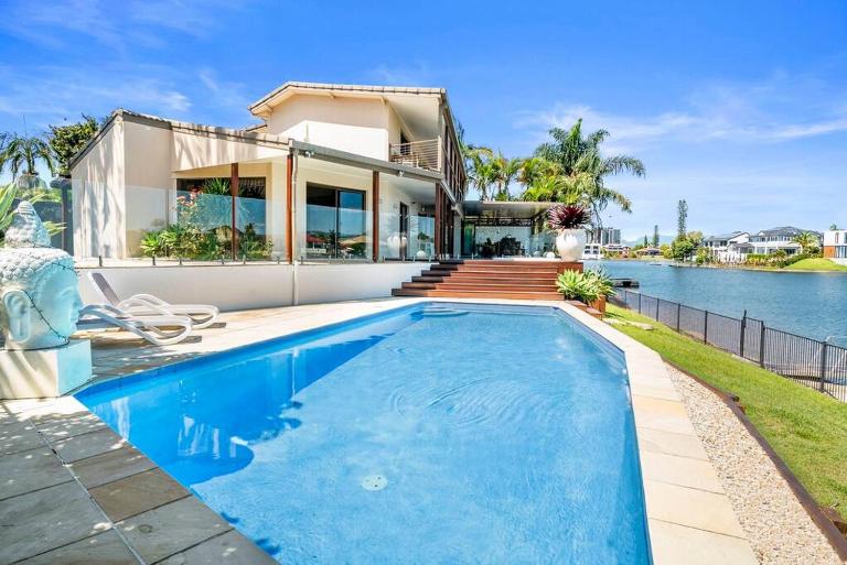 Elite Holiday Homes Coobowie Waters - B&B Gold Coast