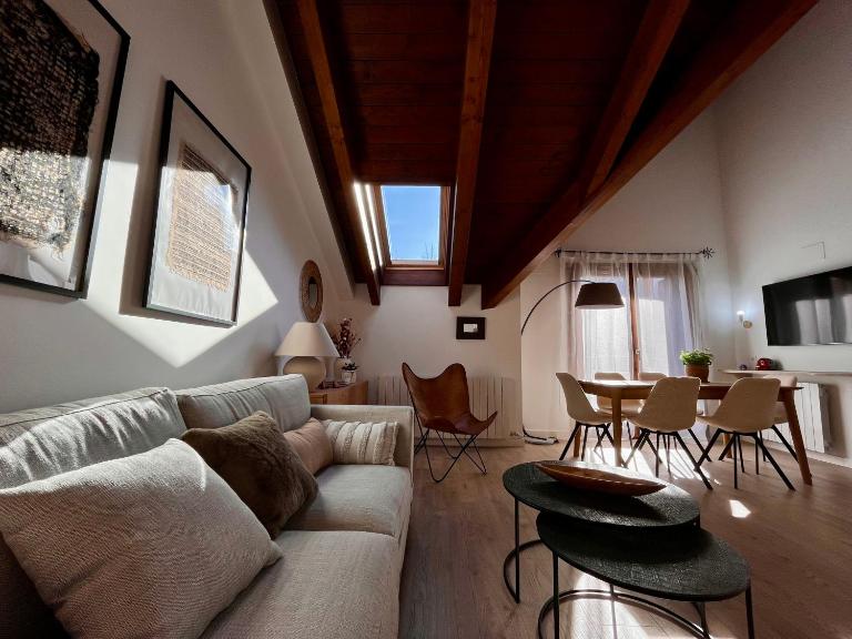 BPIRINEOS-Ibón Blanco - Ferienwohnung Benasque