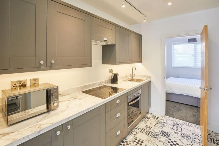 Apt 1 - Queens Court - B&B Scarborough