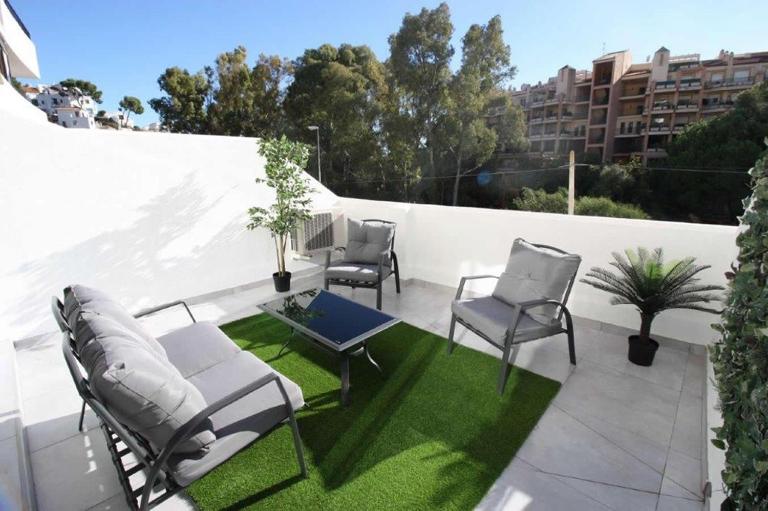 Walking Distance to beach Torreblanca Rio Sol - Bed and Breakfast Fuengirola